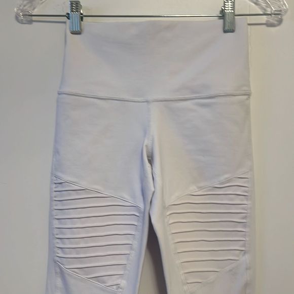 Alo Yoga white Moto leggings - Picture 2 of 6